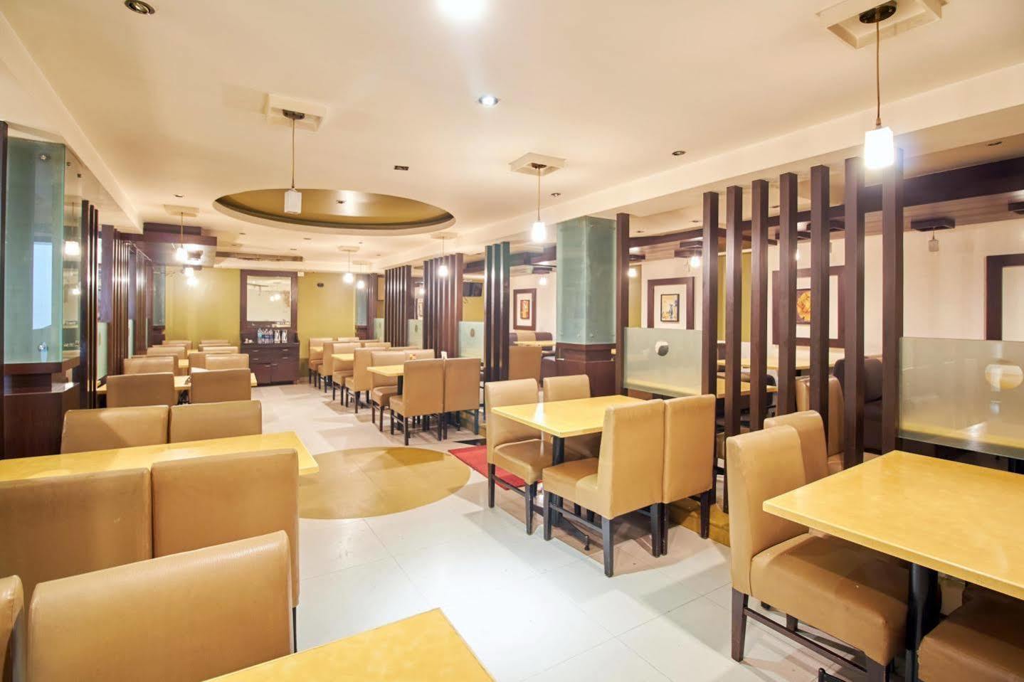 Hotel Chalukya Bangalore Bagian luar foto